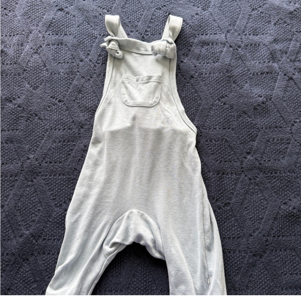 Kyte Baby: Bamboo Jersey Overall in Fog 12-18M